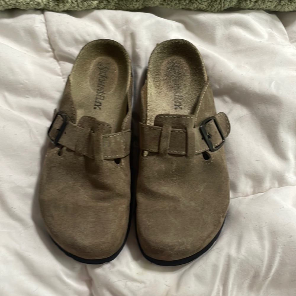 boston clogs